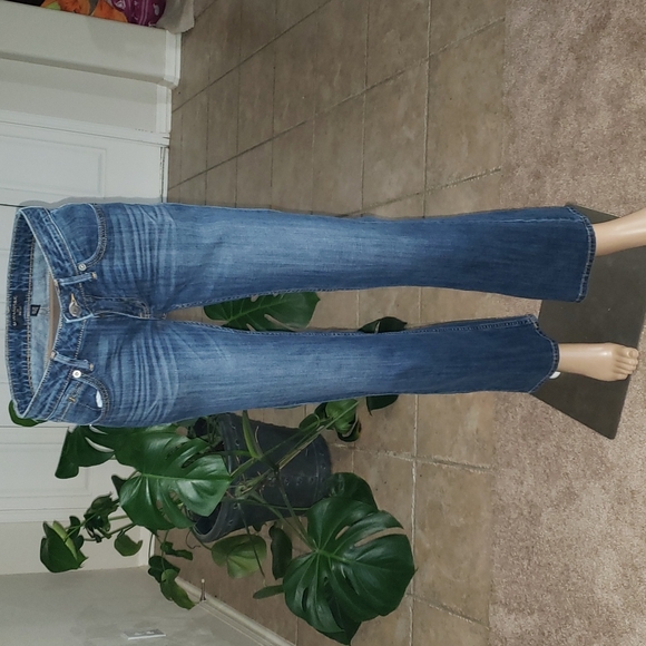 Banana Republic 2 boot cut medium wash slight fade out back button pockets - Picture 2 of 7